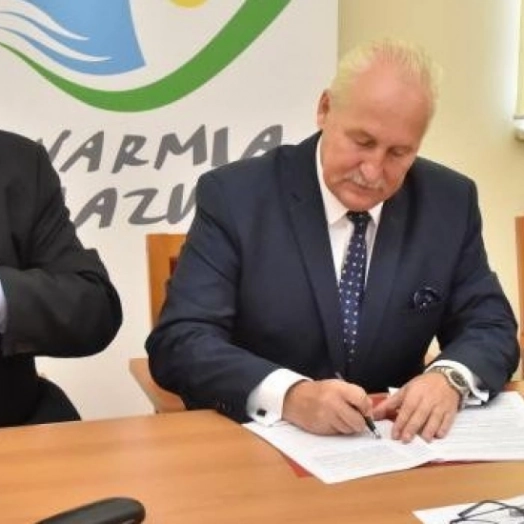 Marszałek województwa warmińsko-mazurskiego podpisał kolejne umowy na dofinansowanie z Regionalnego Programu Operacyjnego.